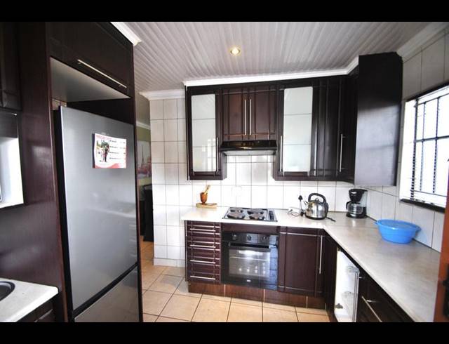 2 BEDROOM HOUSE FOR SALE IN DAWN PARK